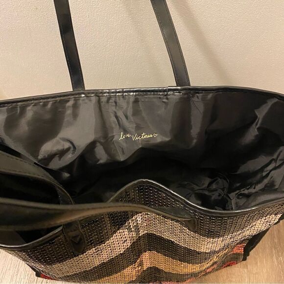 Victoria's Secret Stripe Sequin Carryall Tote beach Bag Black Red Silver Large - Picture 4 of 9